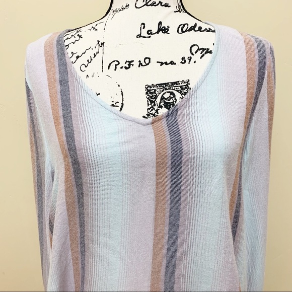 Cloth & Stone Striped Bell Sleeve Blouse Sz S - Picture 3 of 12